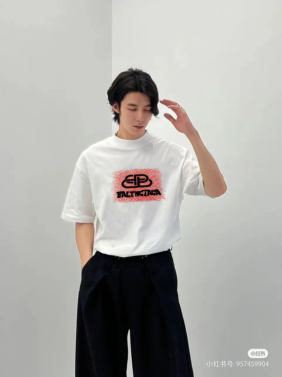 P80✨🔥 BALENCIAGA Paris lettering printed short-sleeved T-shirt, custom-woven and dyed 280g combed cotton heavyweight fabric, zero color difference in thread, perfect details, different from the current version on the market, welcome to compare, Same Style for men and women, must-sell in the picture above Color: White Black Size: 1 2 3 4